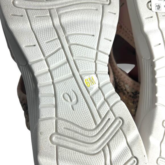 Easy Spirit Traciee Square Toe Casual Flat Sandals Size 6 Pink Metallic Slides - Picture 4 of 9